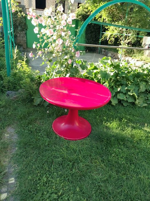 Продам садовый стол б/у