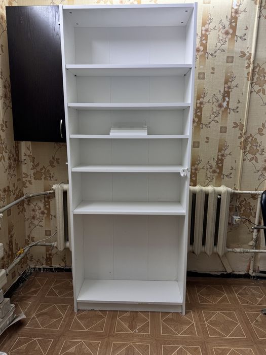 Полка стелаж в отличном состоянии