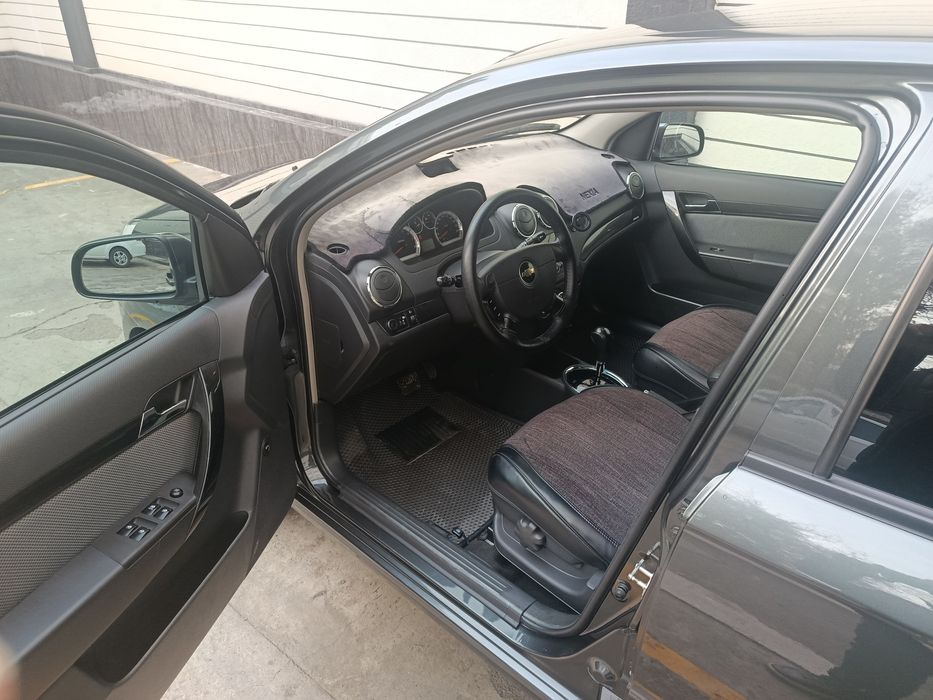 Нексия 3 сотилади