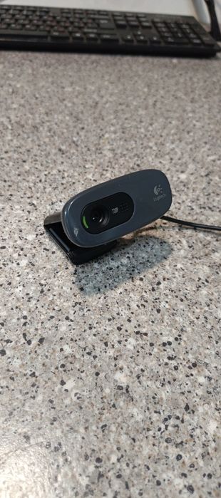 Веб-камера Logitech c270