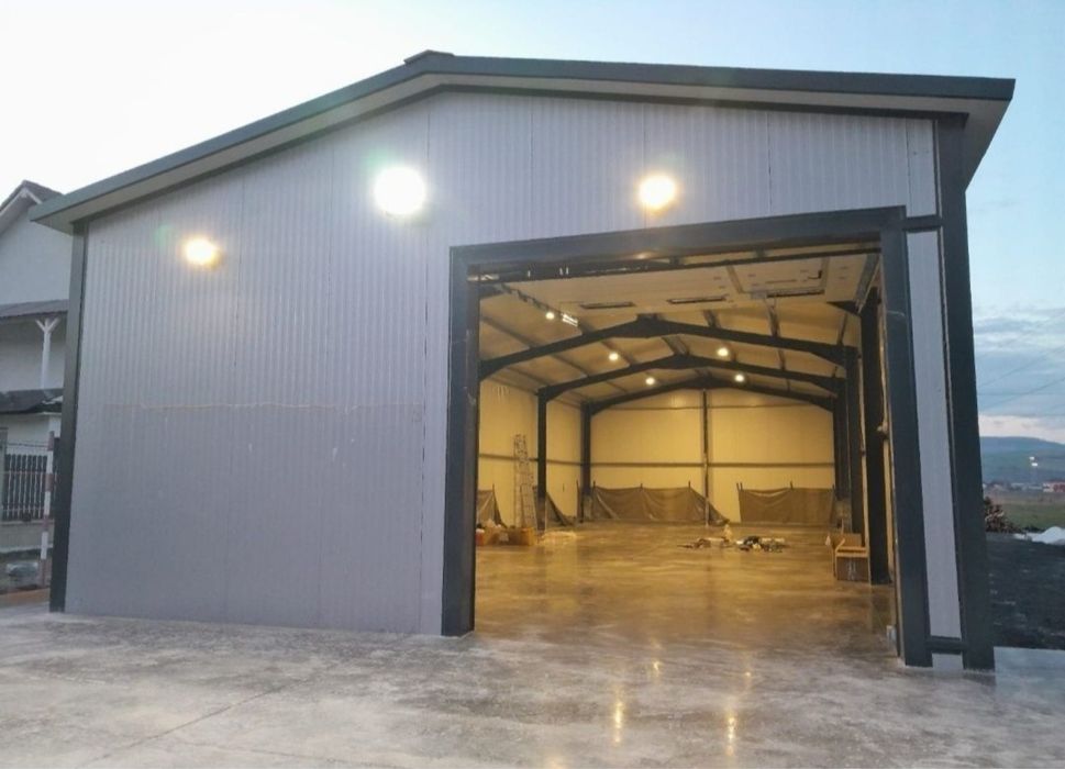 Vand hale metalice complete sau doar structura metalica