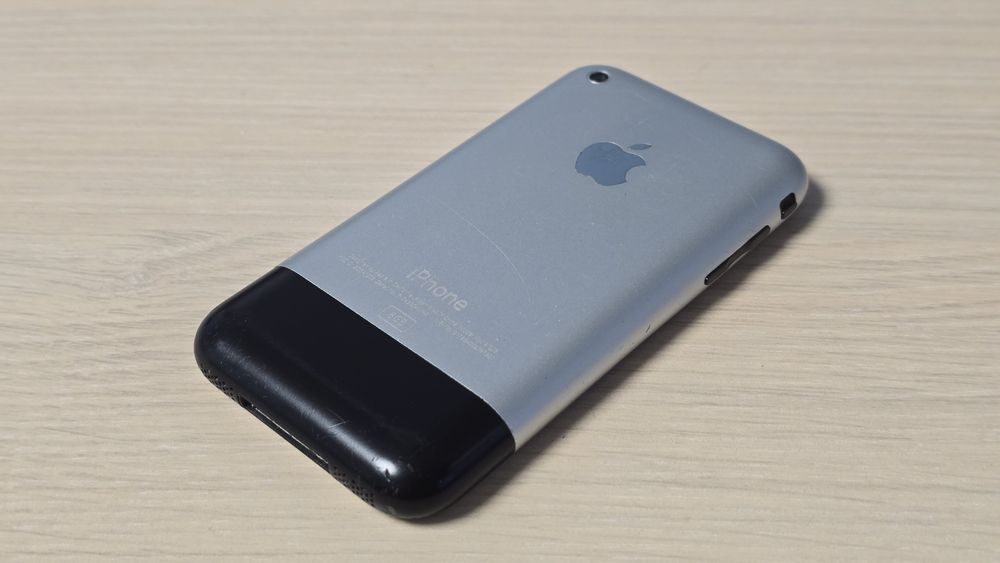 iPhone 2g - primul iPhone