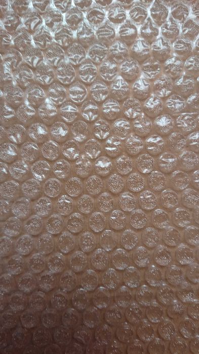 Folie cu bule transparenta pe rola.