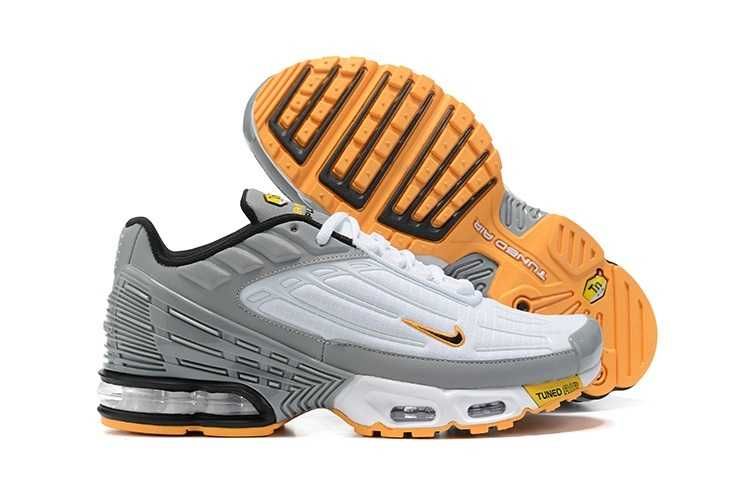 Noul model NIKE Vapormax Plus ,cumperi 2 perechi--> CADOU hanorac PUMA