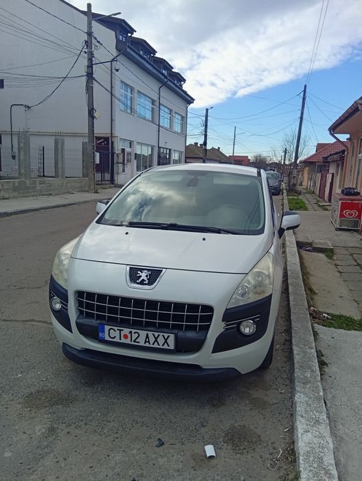 Se vinde Peugeot 3008 minisuv 2011 1.6 hdi