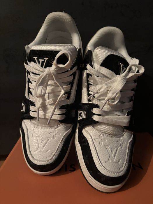 lv trainer albi cu negru