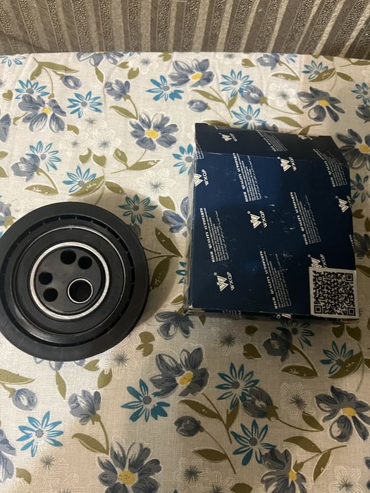 Ролик натяжитель грм ауди в4