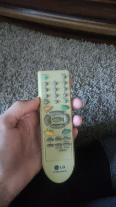 Продам телевизор LG