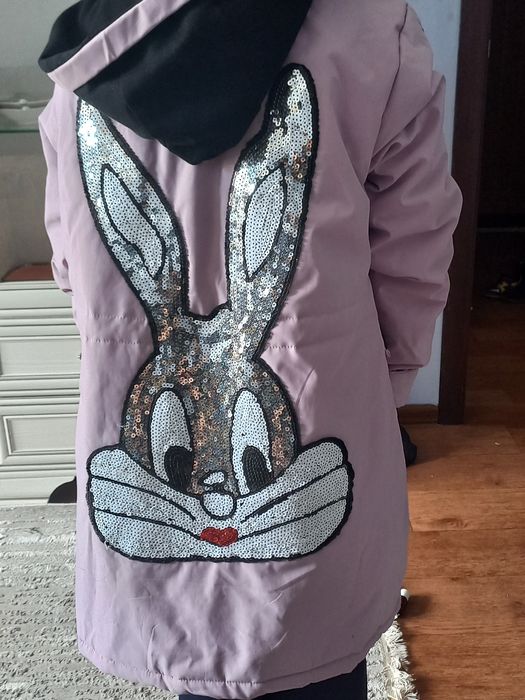 Курточка осенняя.