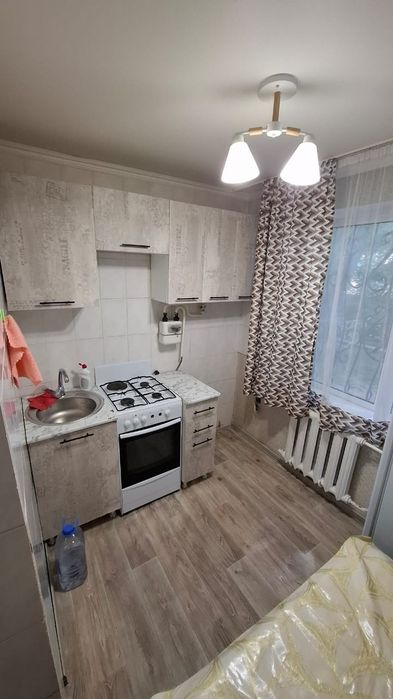 Продам квартиру район Аэлиты