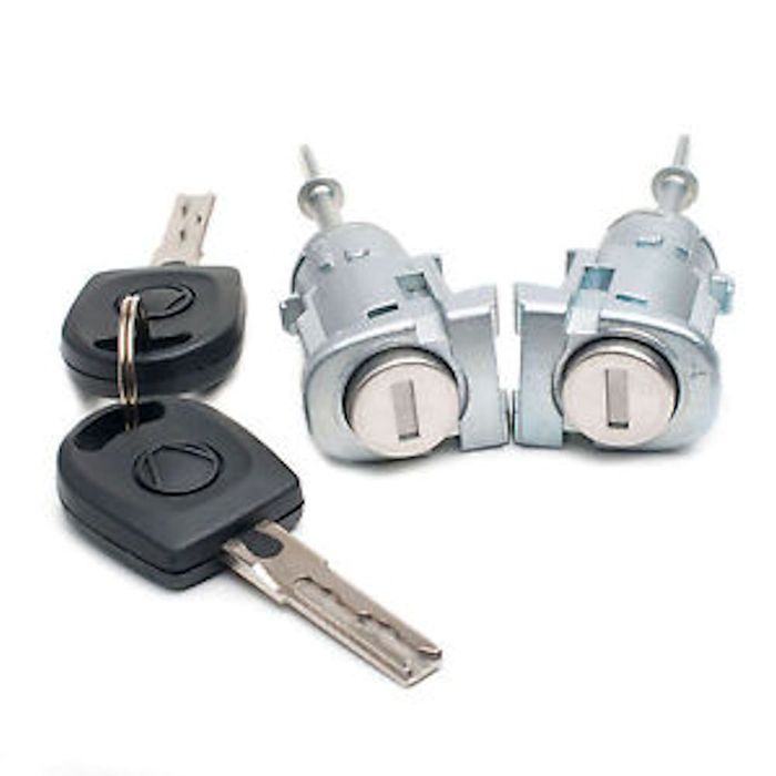 Set yale Skoda Fabia 6Y 202007, Octavia 1U 192010; Vw Golf 4 192006, Polo 9N 202009; Beetle 192010, Bora, Fox 20, Lupo 192005; Transporter T5 202015, Seat Arosa 192004; 2 buc. butuc usa cu cheie stg. si