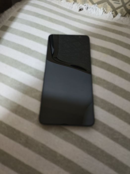 Vând TCL 501 – nou, în cutie!