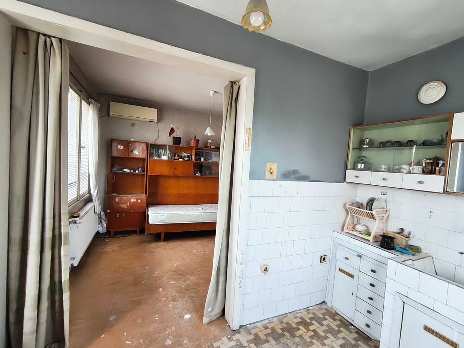 Продава се Етаж от къща в Търговище, Вароша - 116 кв.м за 1078 €/кв.м - Снимка #1
