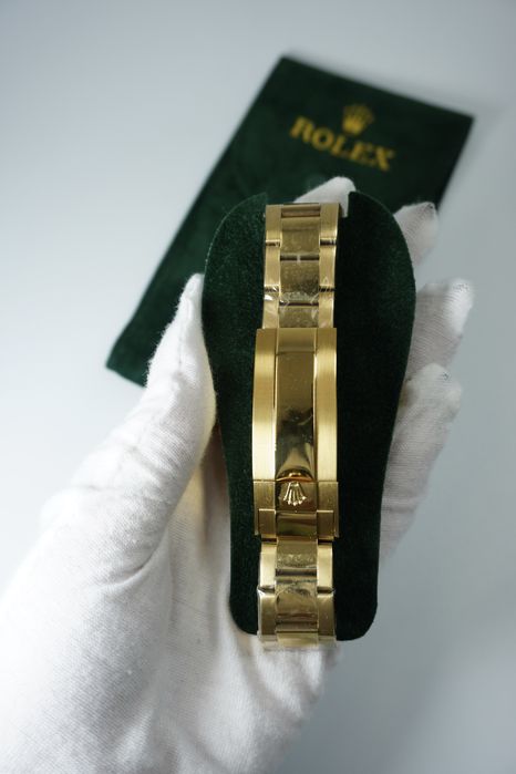 ROLEX Submariner Date Blue 18K Yellow Gold
