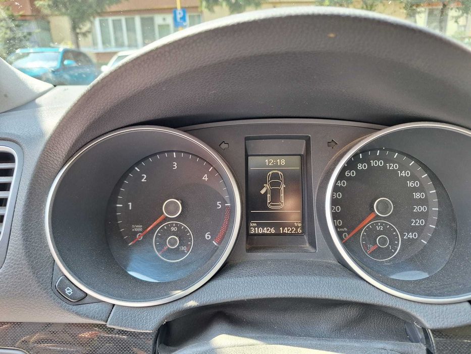 Vând VW Golf Break, an 2010, motor 1.6 diesel, cutie automată DSG