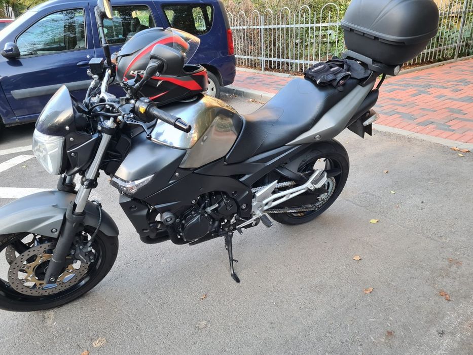 Suzuki GSR 600 model aniversar 100 ani culoare original Black and Grey
