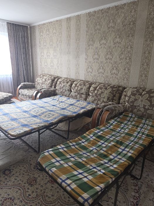 Срочно продам диван и два кресла