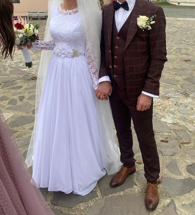 Vând rochie Mireasa