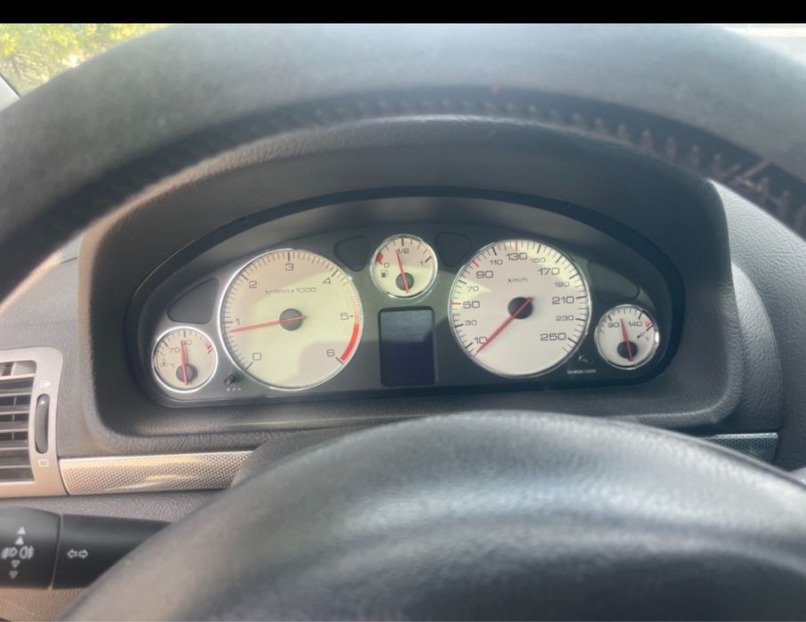 Peugeot 407 na chasti пежо 407 2.0хди на части