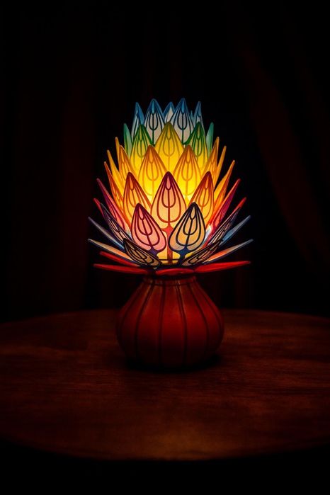 Lampa eleganta colorata