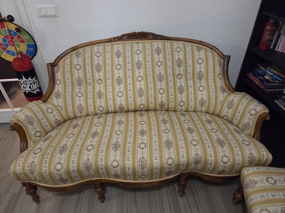 Mobila vintage, retapitata