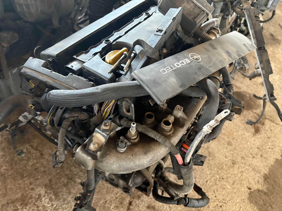 Двигател мотор опел зафира ц 1.6 метан Zafira a16xnt