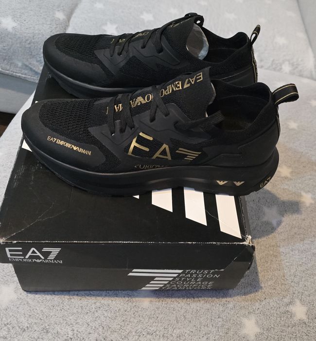 Vând adidasi Emporio Armani Noi