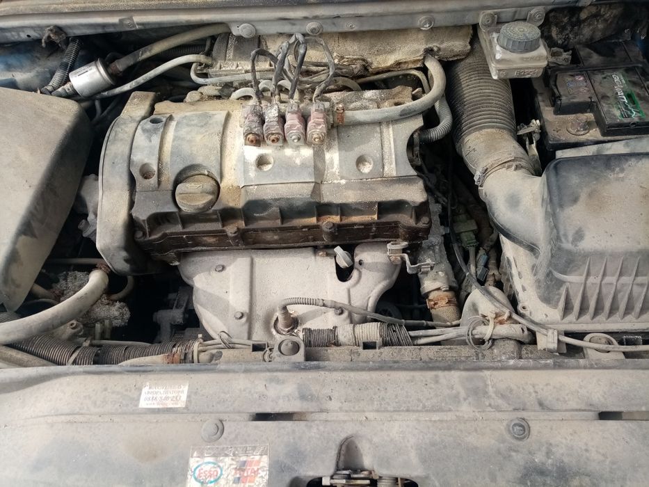 Продавам Пежо 307 1.6 16v.на части.