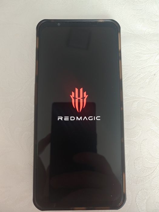 Продам игровой смартфон Nubia Red Magic 7