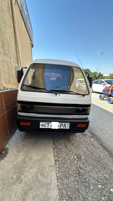 Damas 1998 sotiladi yurib turgan moshina benzin metanga yuradi