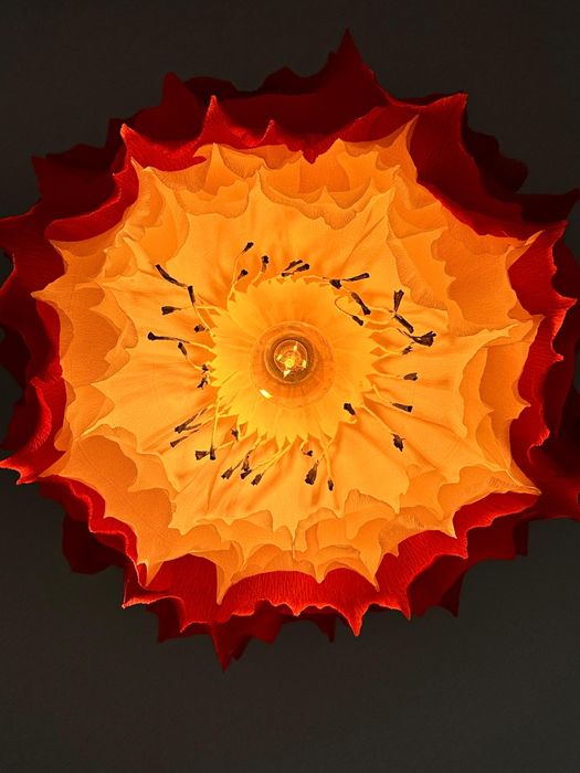 Lustră handmade florală – decor deosebit
