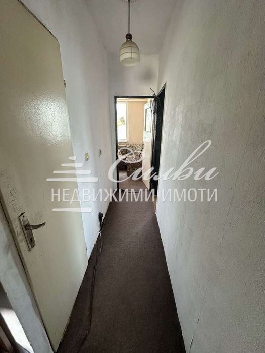 Тристаен апартамент - кв.Боровец