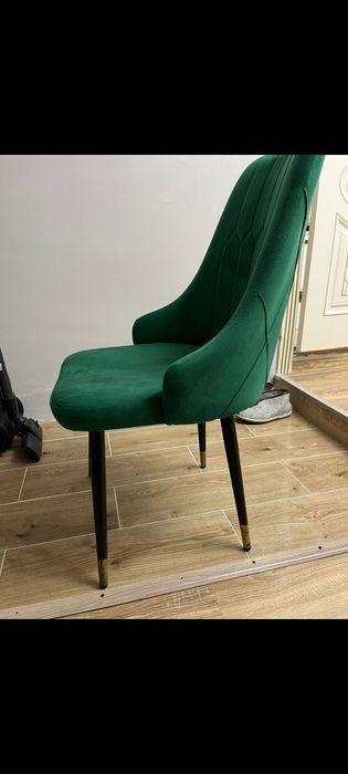 Продам стулья почти новые