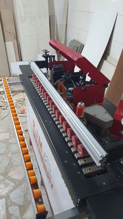 Кромкаоблицовочный аппарат