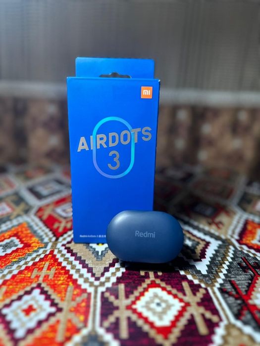 Айрдотс и блитуз наушники