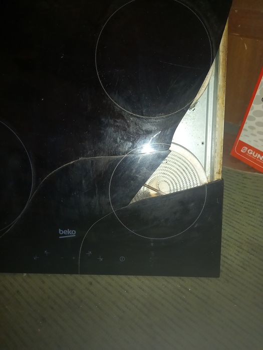 Продам плиту электрическую