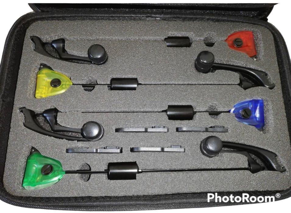 Set 4 Swingeri MKM3 cu Iluminare si Penar