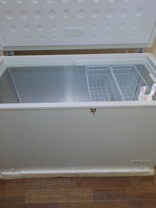 Стол стуллар , морозильник , холодильник