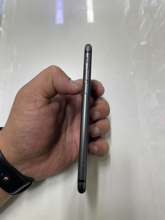 Iphone 8 (64GB) в идеальном состояний