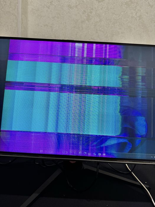 Монитор под запчасти или для ремонта