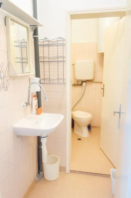 Дава се под наем Едностаен апартамент в Варна, Генералите - 15 кв.м за 224.4 € - Снимка #3