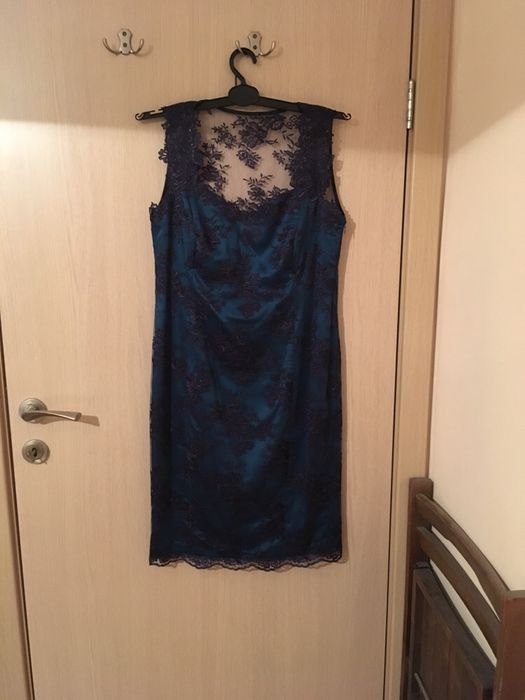 Официална рокля