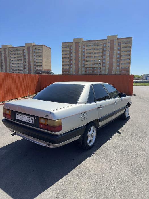 Продам Audi 100 C3