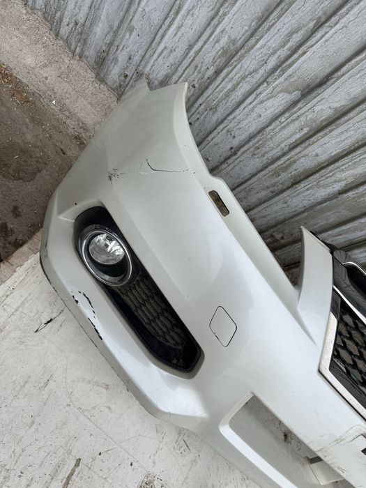 Бампер передний Субару