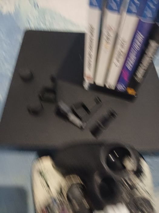 Se vinde PS 4+ volan gaming