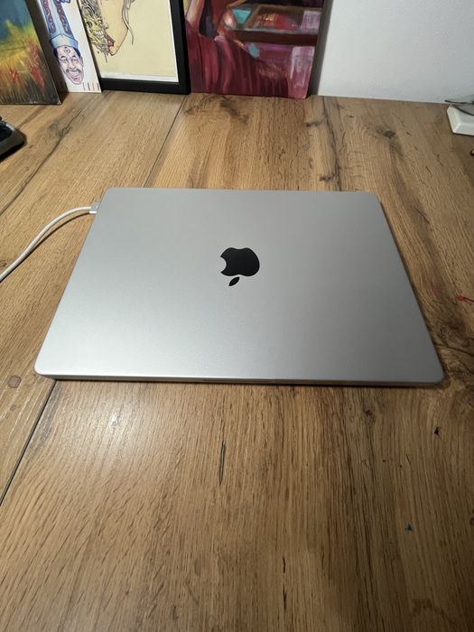 Apple MacBook Pro 14 2023 M3 /18 Гб /SSD 512 Гб