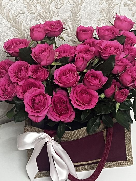 цветы букет розы и кустовые розы