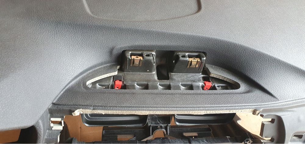 BMW F30 F31 F32 F33 F34 F36 БЕЗ HUD Арматурно табло с AirBag