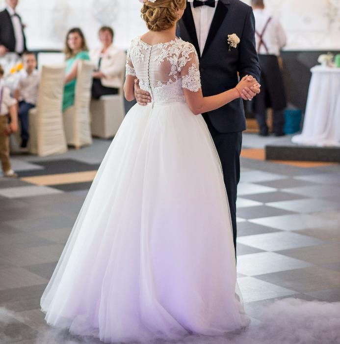 Rochie de mireasa A-line