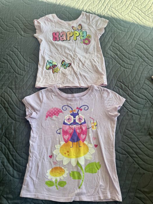 Маркови тениски от висококачествена материя.Купувами са от чужбина,за 4 годинки .